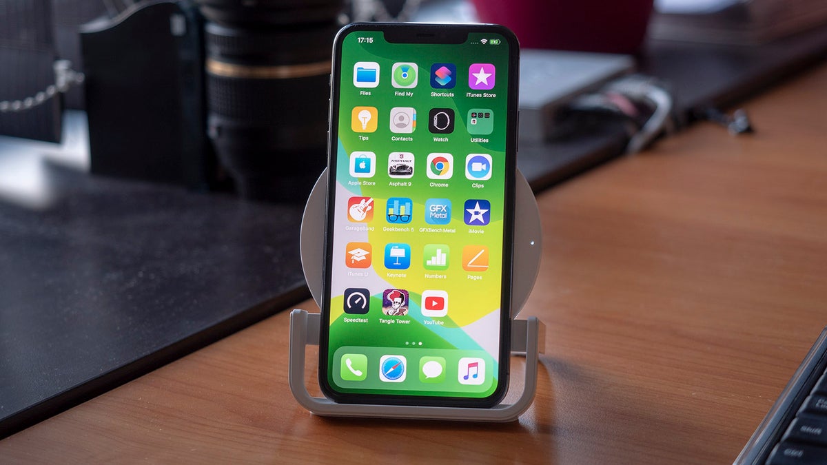 Does iPhone 11 Have Wireless Charging